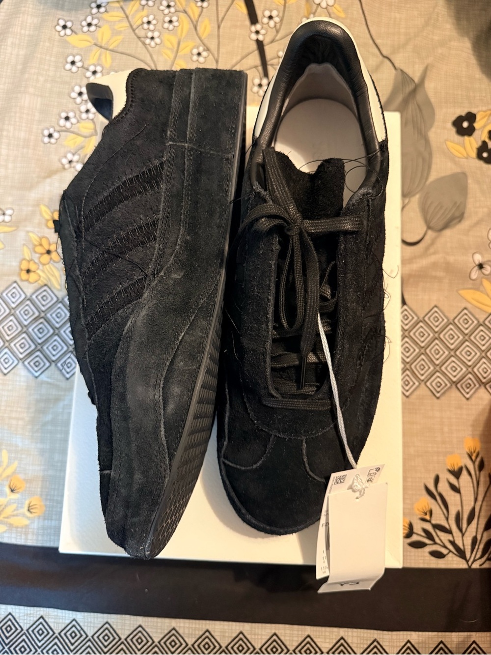 Y-3 Black Suede Men's Low-Top Sneakers